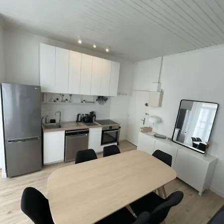 Apartment Belle Au Coeur De La Rochelle